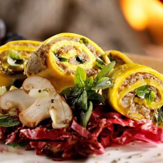 Gefüllte Crêpes mit Linsen-Orangen-Mousse